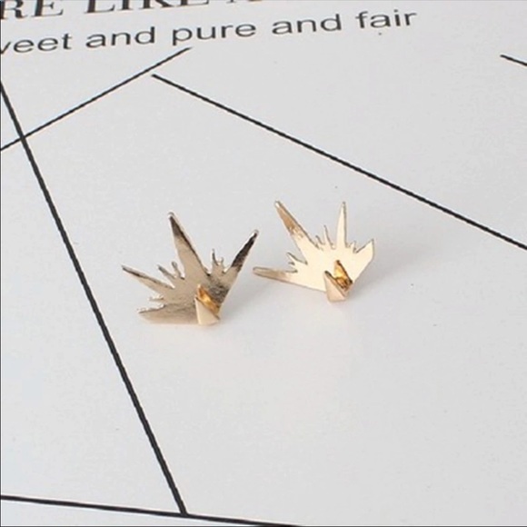 • Nicole • Geometric Sunburst Front/Back Earrings - Picture 3 of 3